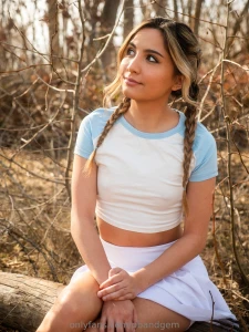 Hit me up and i ll flash you for free haha yes free nudes what a deal part 1