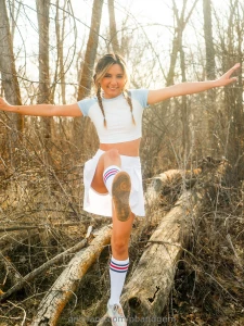 Hit me up and i ll flash you for free haha yes free nudes what a deal part 2