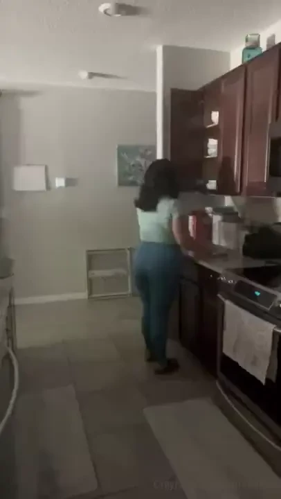 Just getting my morning chores done to do list 1 make titty video 