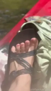 Kayak feets and titties part 1