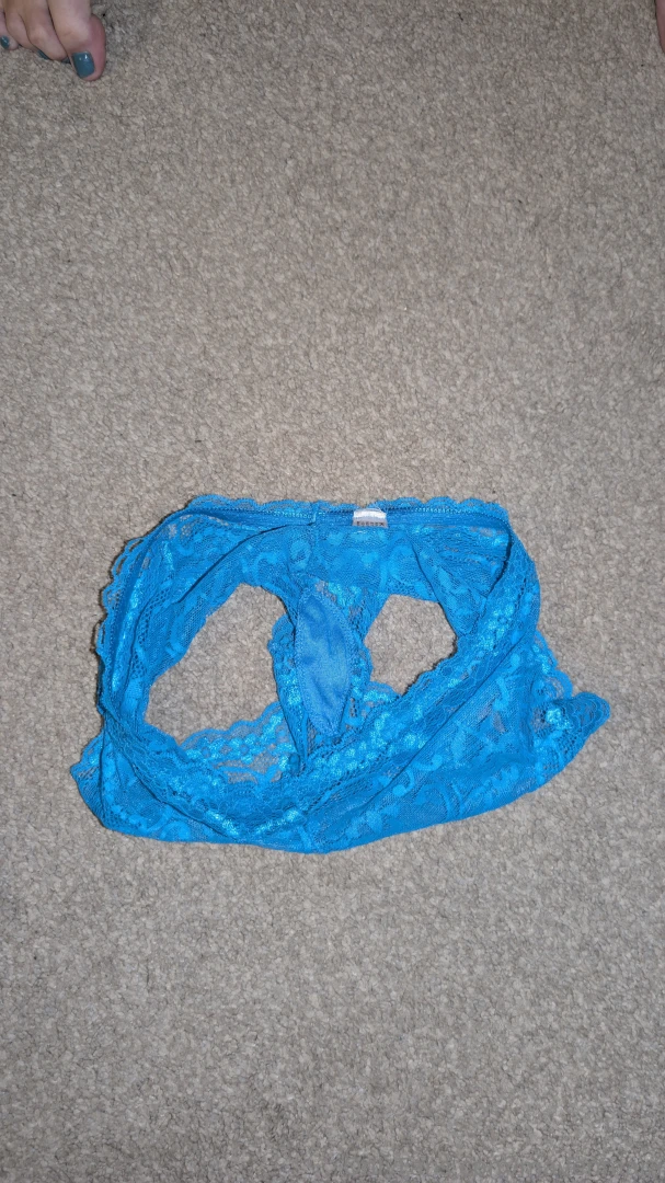 Can i share some custom content with you amp then send you some 