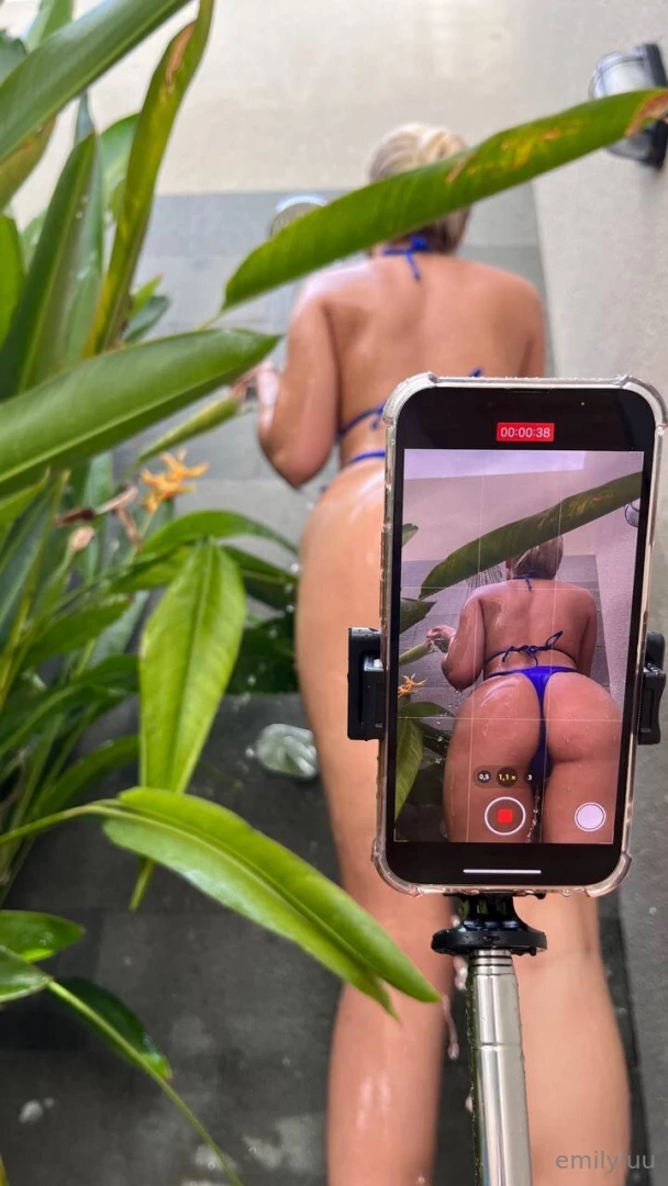 I ran out of storage today and went to the gallery to delete something part 1 