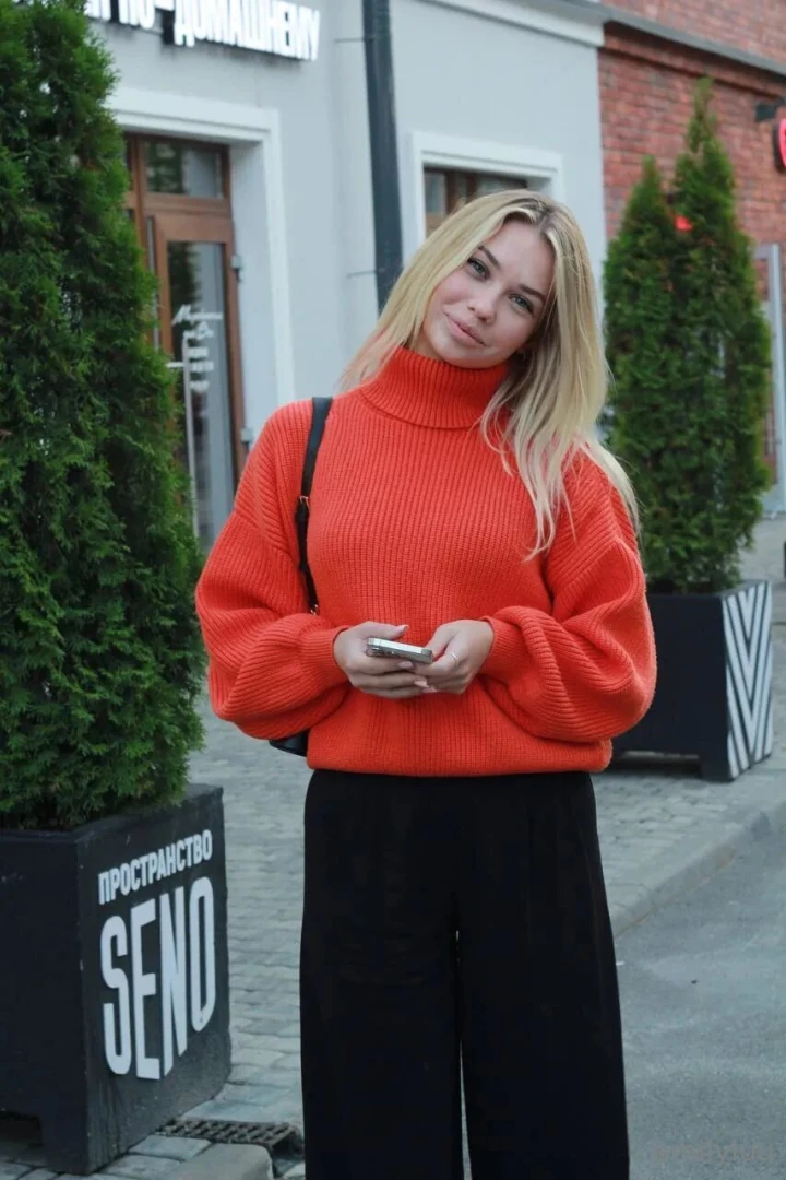 I m sure in tik tok you ve seen videos where a person comes up to 