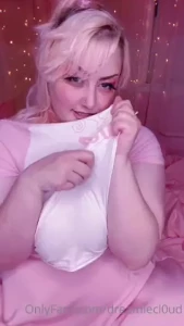 Check your dms for this cute lil flash video hehe