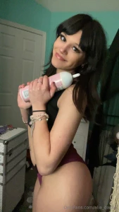 Any guesses as to what the full vid and pic bundle above me is