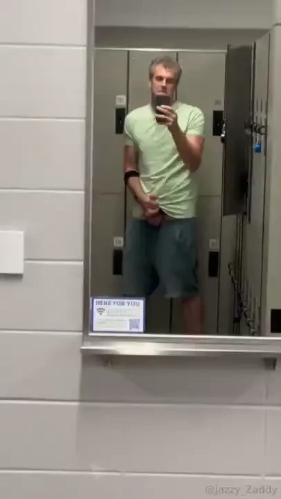 Super dangerous locker room jerk off 