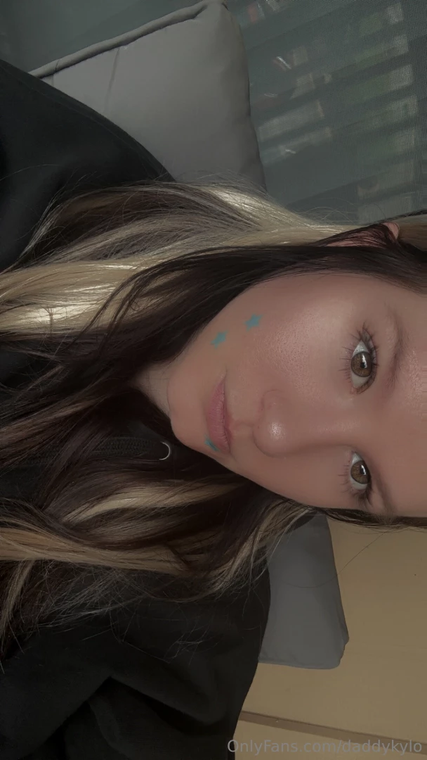 I ve been such a good girl tell me how i could please you 