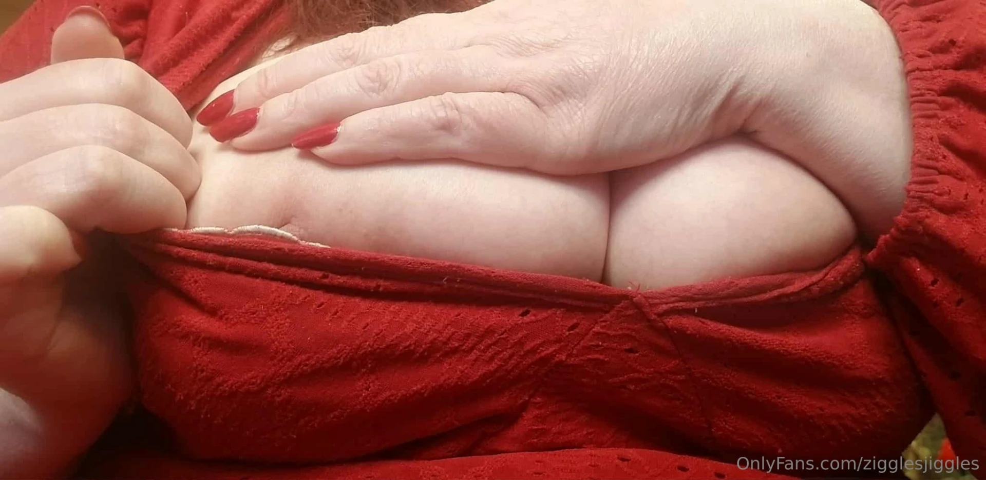 What no fair wanna see what s in there hehe 