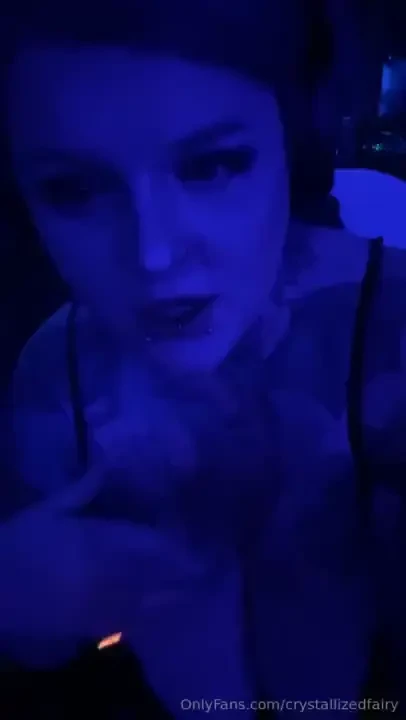 Cum and play with me i am feeling so sexy i had to bust out my machine 