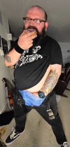 Me i just want someone to eat a donut off my cock me a few minutes