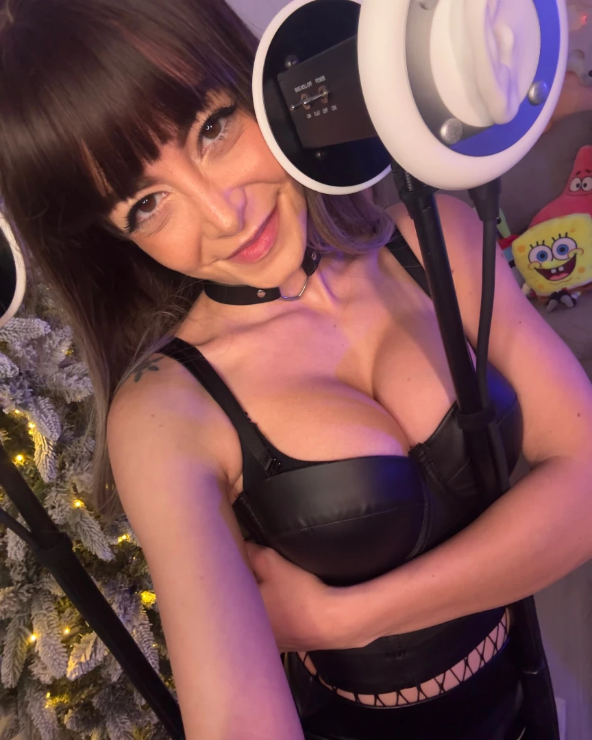 Is my top distracting you part 1 