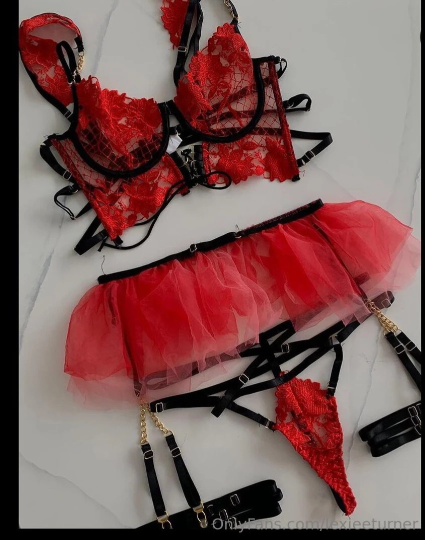 Valentine s day is coming up and i want this to be my outfit to play 