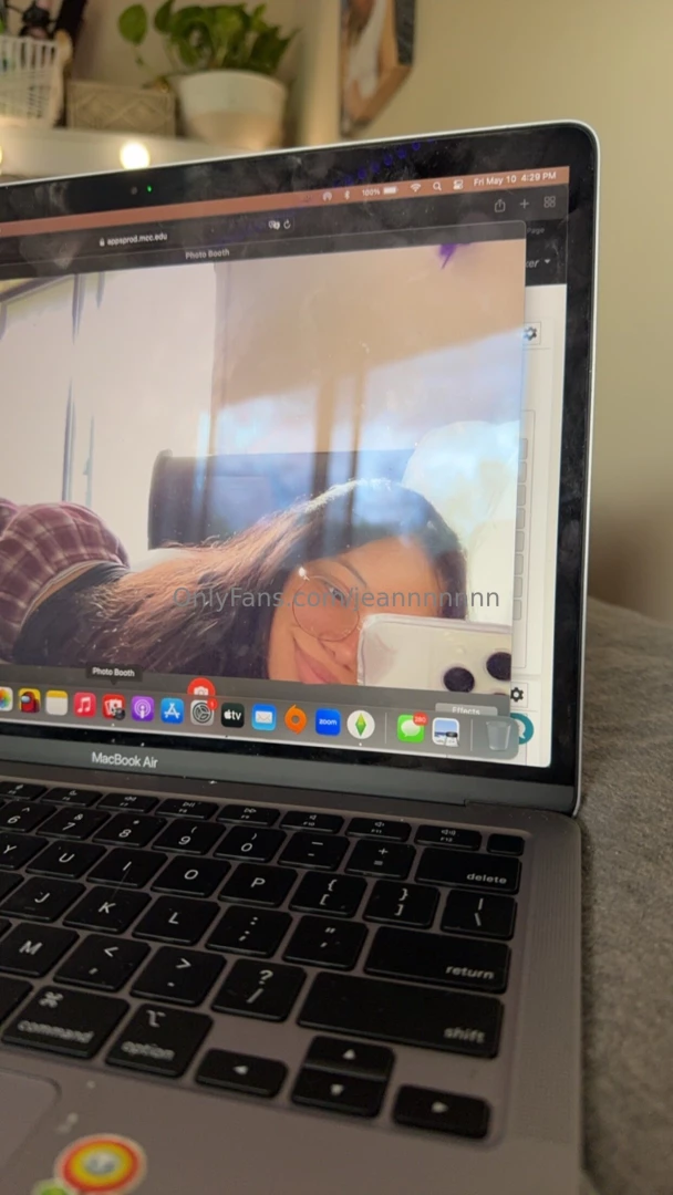 Sorry i have been so inactive schools been kicking my fat ass part 3 