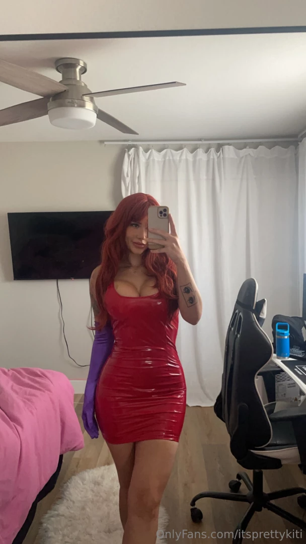 Jessica rabbit cosplay 