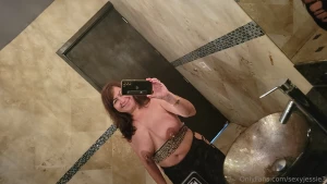 I like sending naughty pictures to my boyfriends