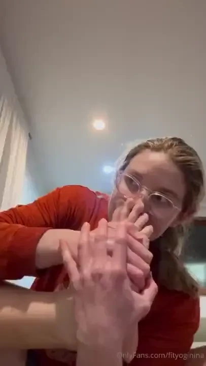 Twas a long day and omg my feet smell especially between my toes is 