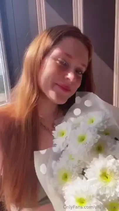 Guuuuuys today is my bday omg i m so happy to share this day with u 