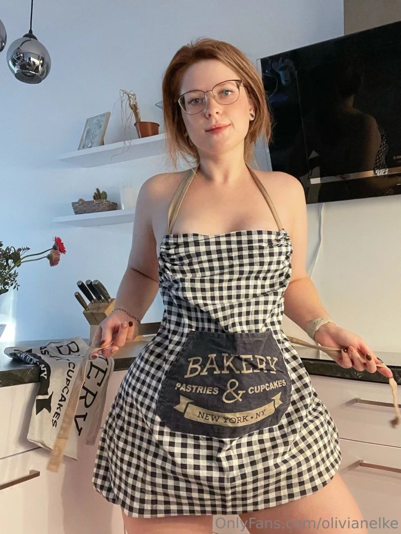 Wanna bake with me part 1 
