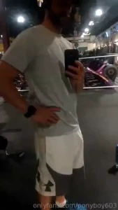 Free-balling at the gym tonight