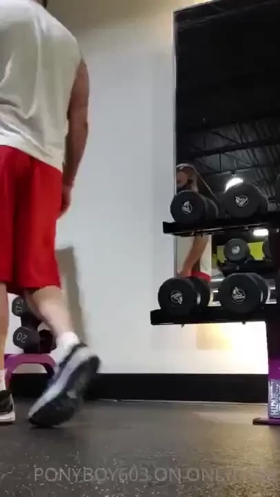 Flopping around the gym even when i wear underwear it s still on 