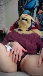 Squelch alert i just got home from school and i m soooo horny i have