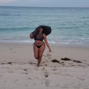 Full nude body pussy tit and ass massage on the beach we definitely