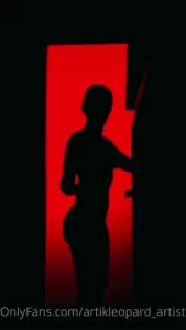 I did the silhouette challenge too tip me 16 if you want a 2 minute