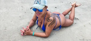 Mix de fotitos gracias x seguirme los espero adentro en mis part 3