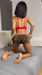 Do you want a little twerking in the face