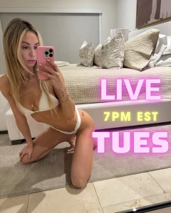 I m making this a shower live tonight at 7pm cum get wet with me