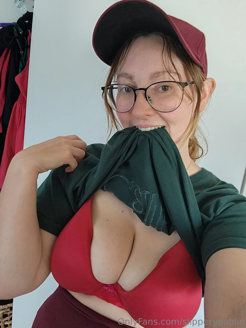 I m smuggling presents part 1 