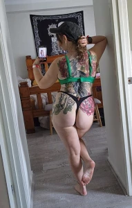 Front or back part 2531