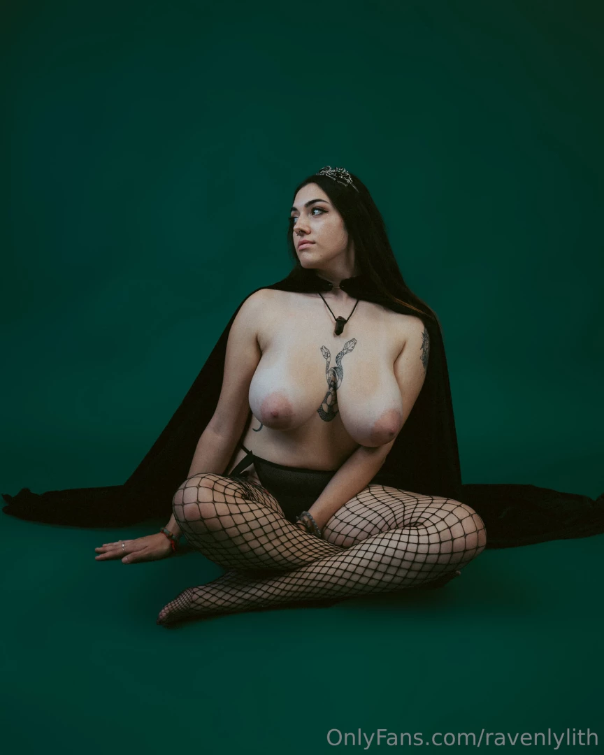 Cleveland is having another polar vortex moment so my nipples are 