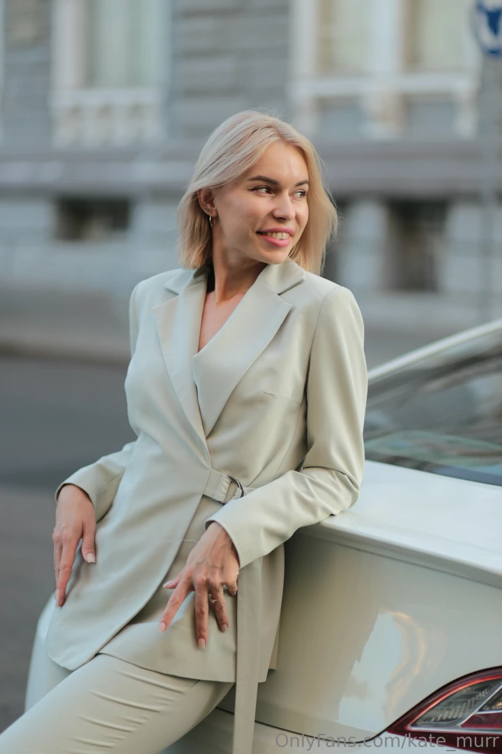 Do you think it s sexy when a girl is driving 