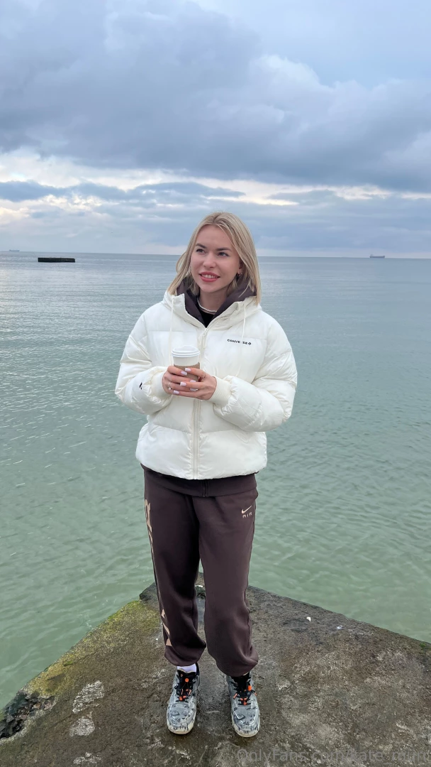 Today instead of the gym i had a walk by the sea with coffee 