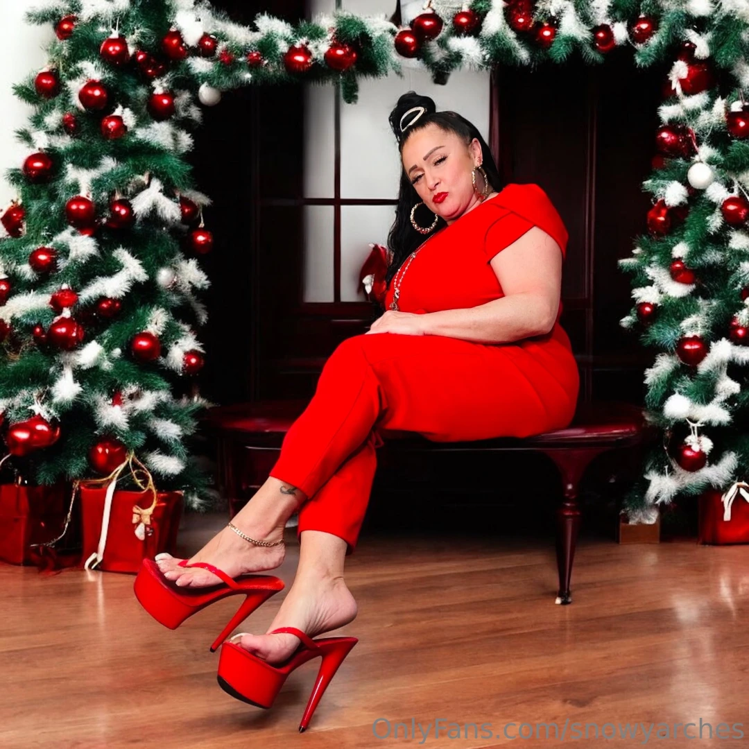 Merry christmas to everyone i am so thankful for you hope your day is 