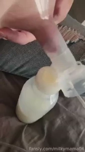 Getting some relief by pumping all this milk out of my thick pulling