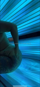 My ass is so phat that i have to hold it open to tan between the