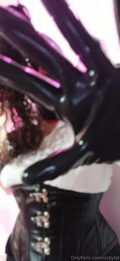 Have you ever imagined the fantasy of paparazzi if you want to open 