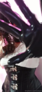 Have you ever imagined the fantasy of paparazzi if you want to open