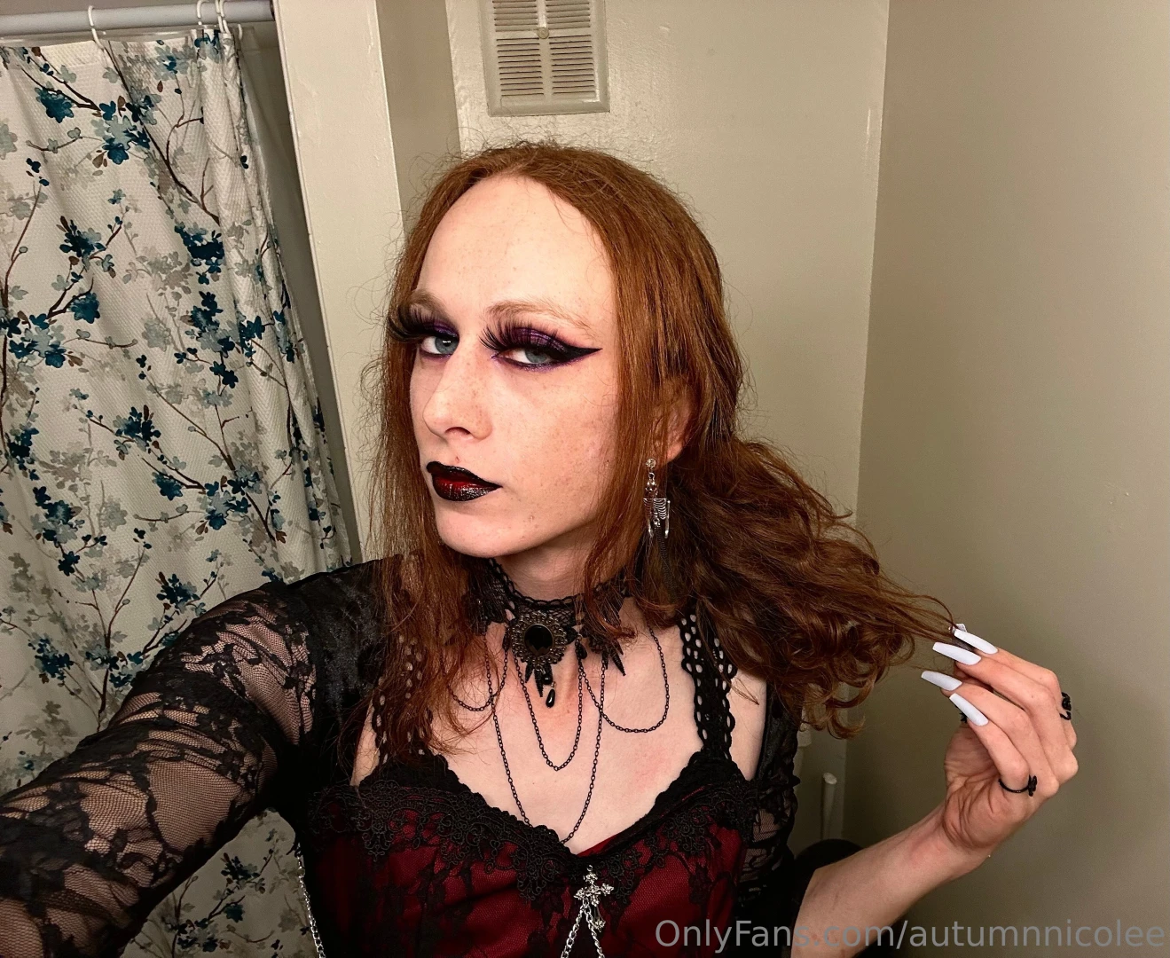 I used be more of a pink girly girly now im a dark slutty goth girl part 1 