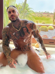 I m back did you miss me dm me if you did