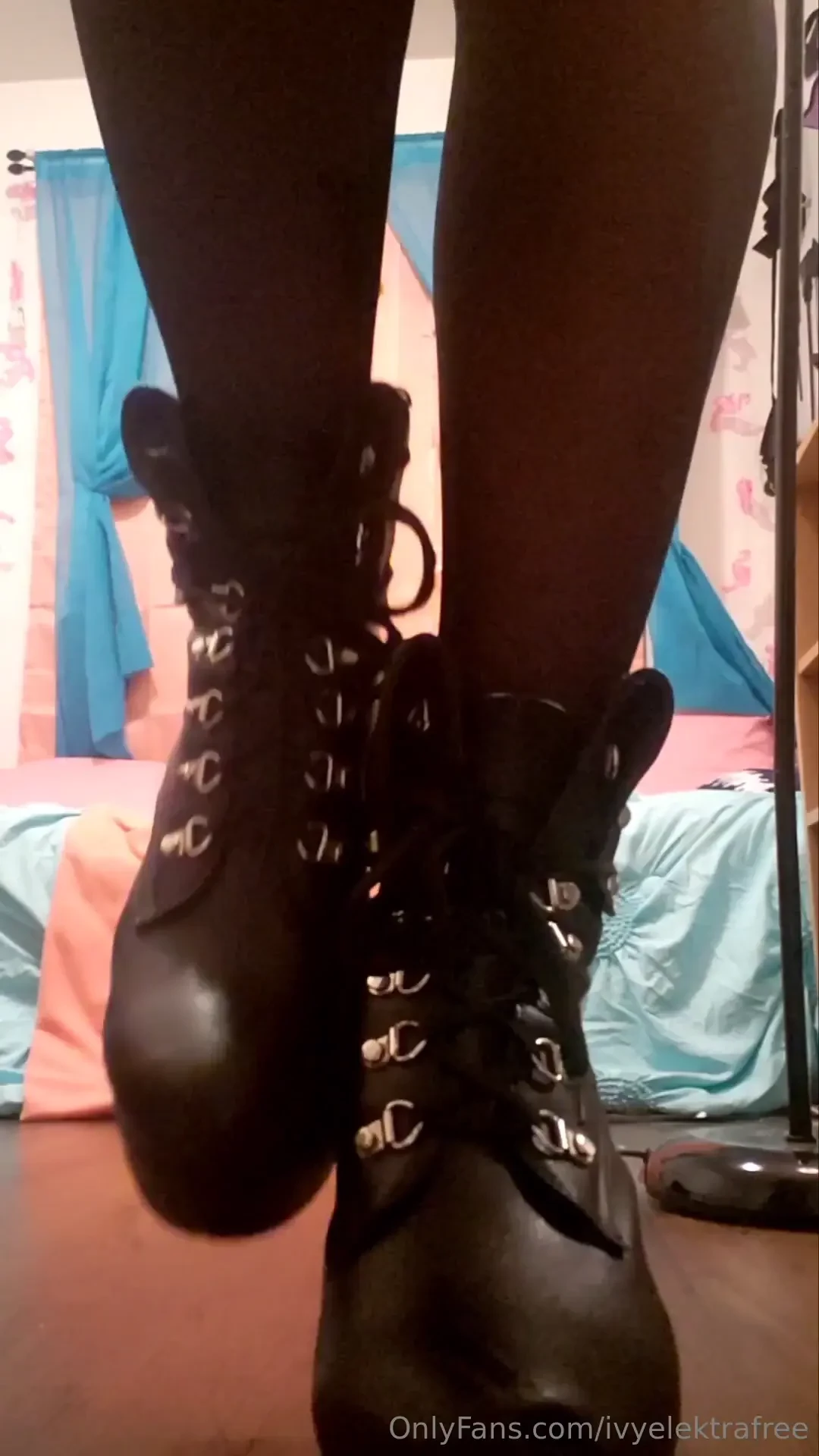 Your pathetic attempts at defiance only amuse me pet 