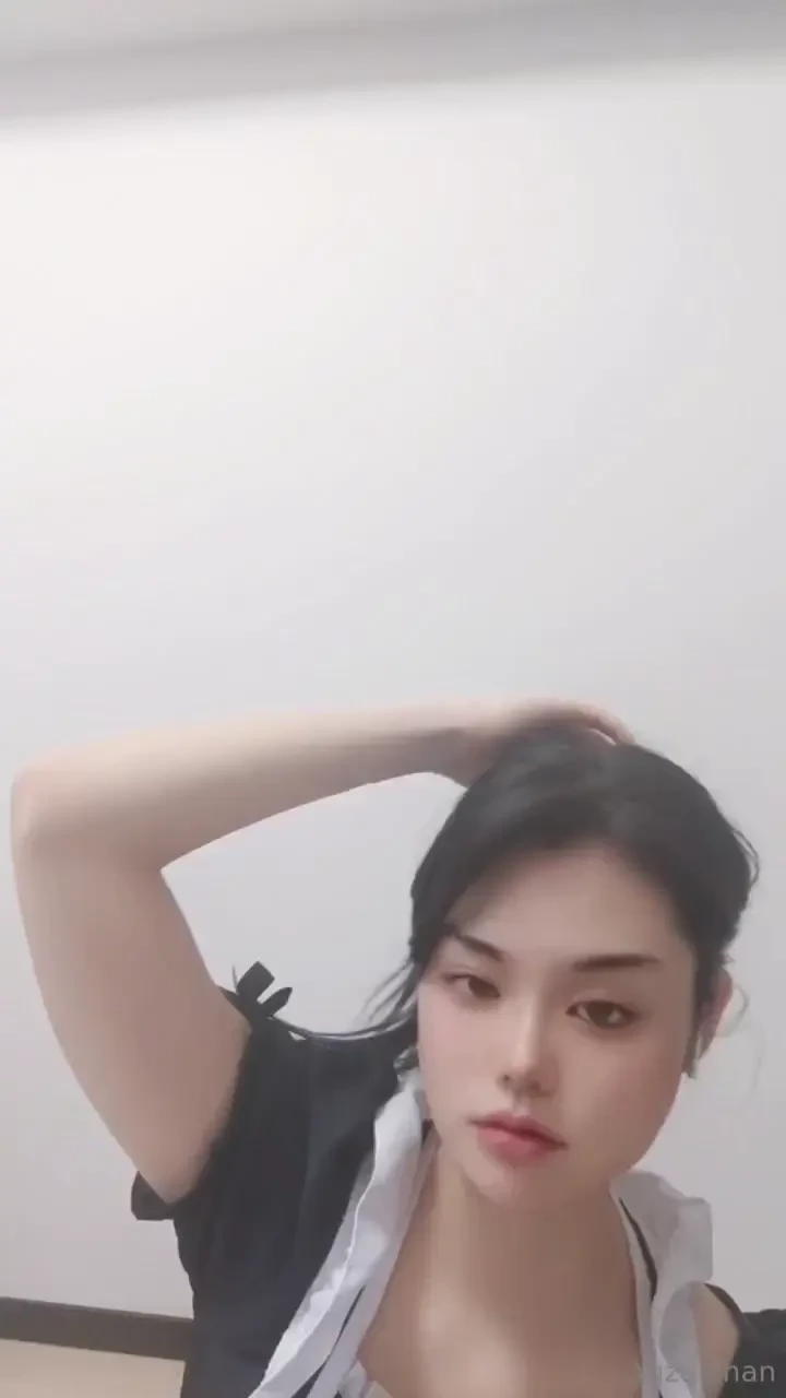 Getting ready to do my chores in style what chores do you like doing 