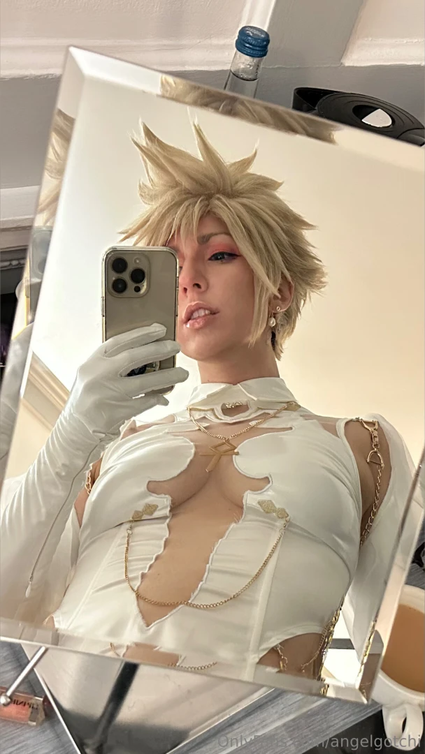 Gosh there are a lot more of you here now than the last time i logged 