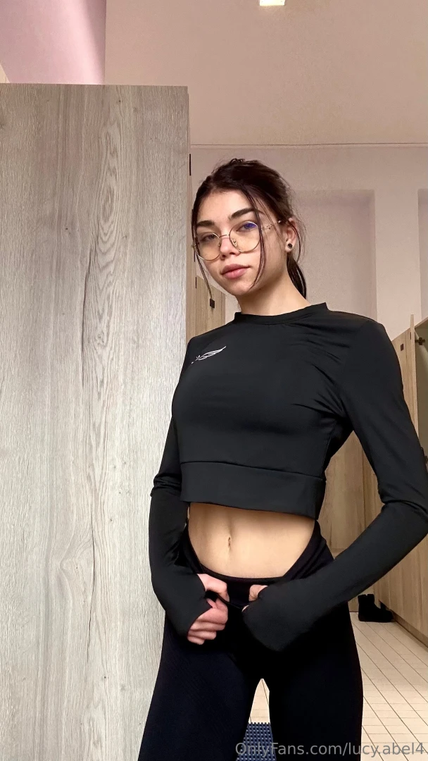 The most hot and wettest play i ve had in the shower a wet creamy part 2 