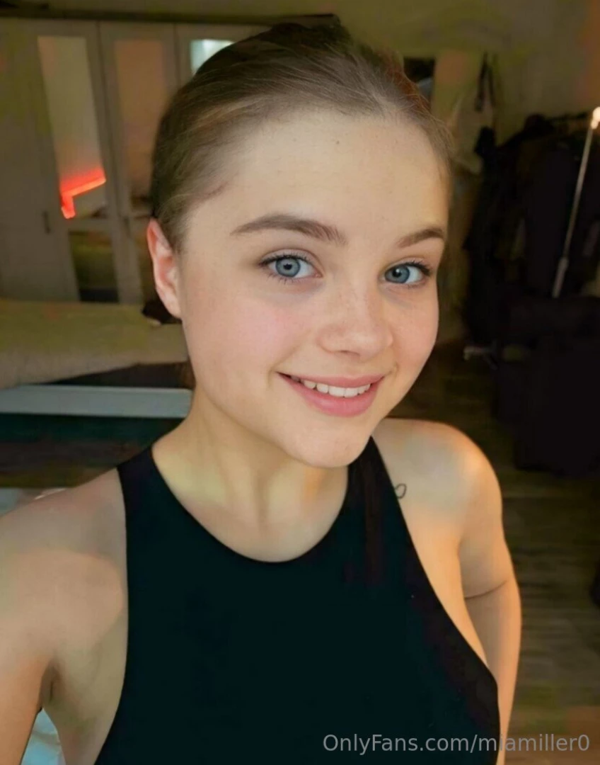 Let me distract you laura22777 cum and pour your cum all over this part 161 