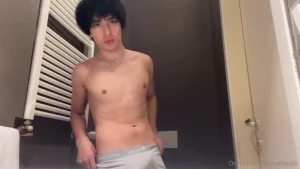 Who doesn t like a good cum session to destress