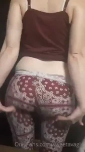 Jiggle booty part 1