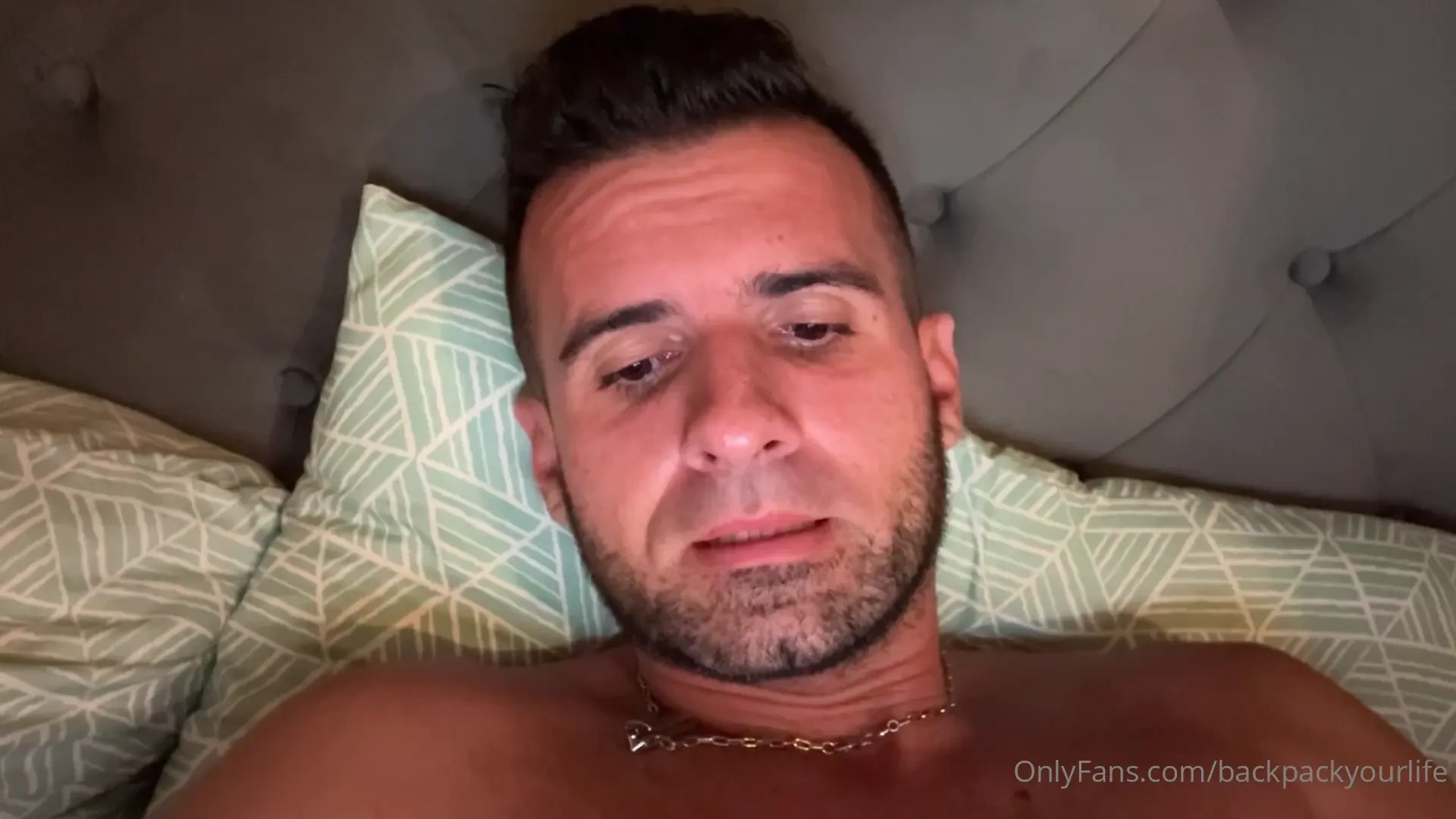 Caut tipa din bucuresti d pentru only fans dar si pentru youtube need 